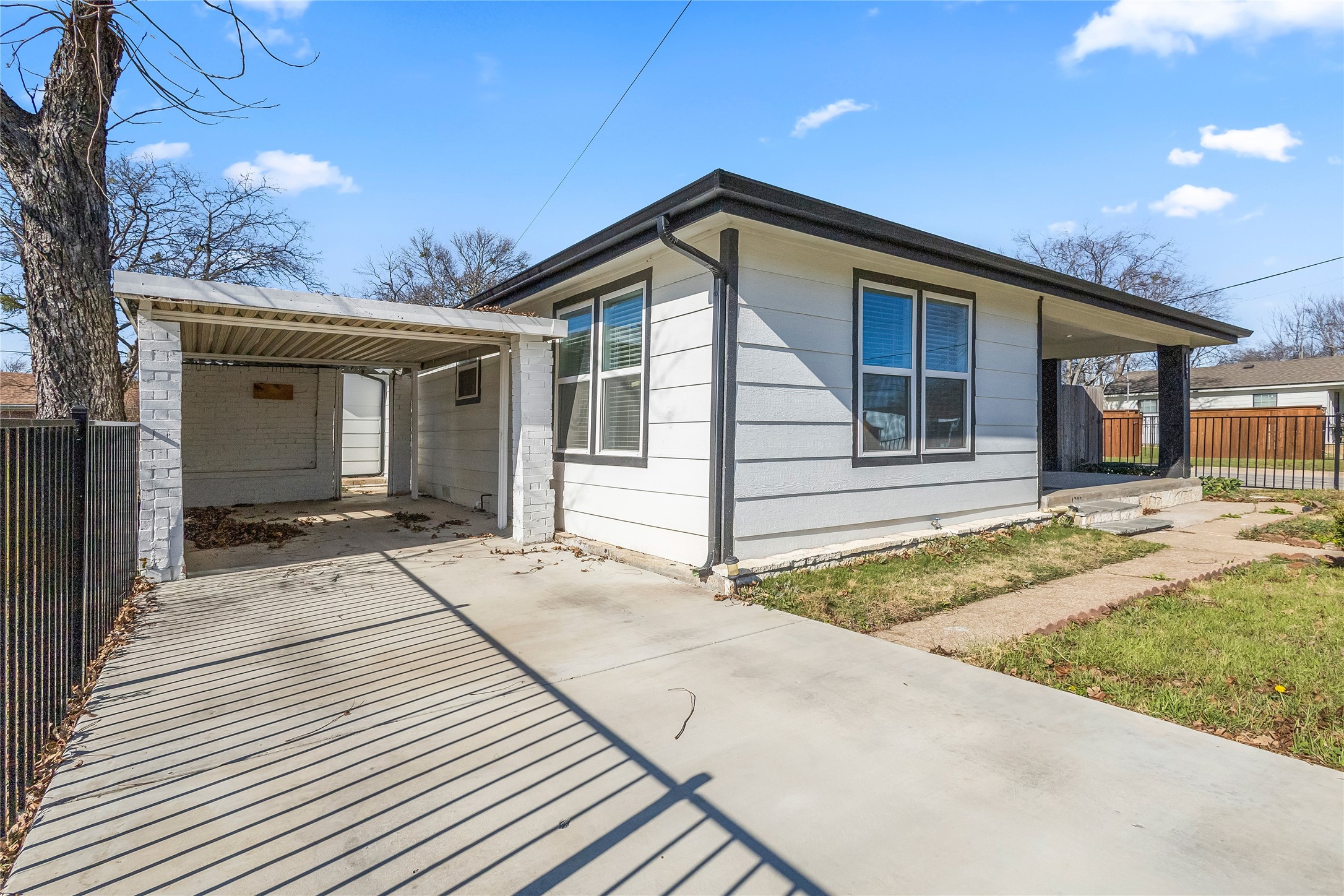 1700 S Edgewood Terrace Fort Worth TX 76105