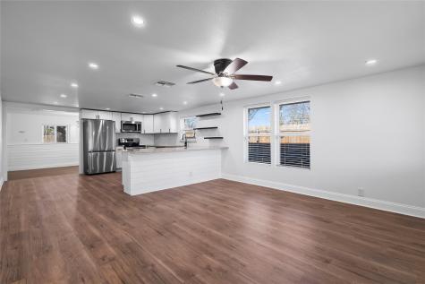1700 S Edgewood Terrace Fort Worth TX 76105