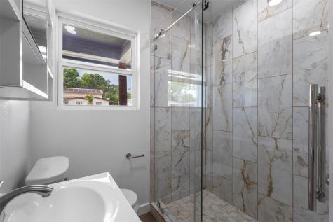 2006 Ridgeway Street Arlington TX 76010