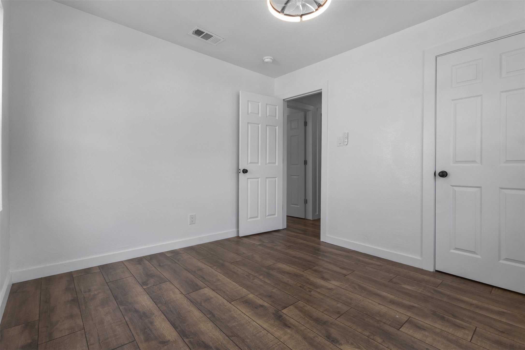 2006 Ridgeway Street Arlington TX 76010