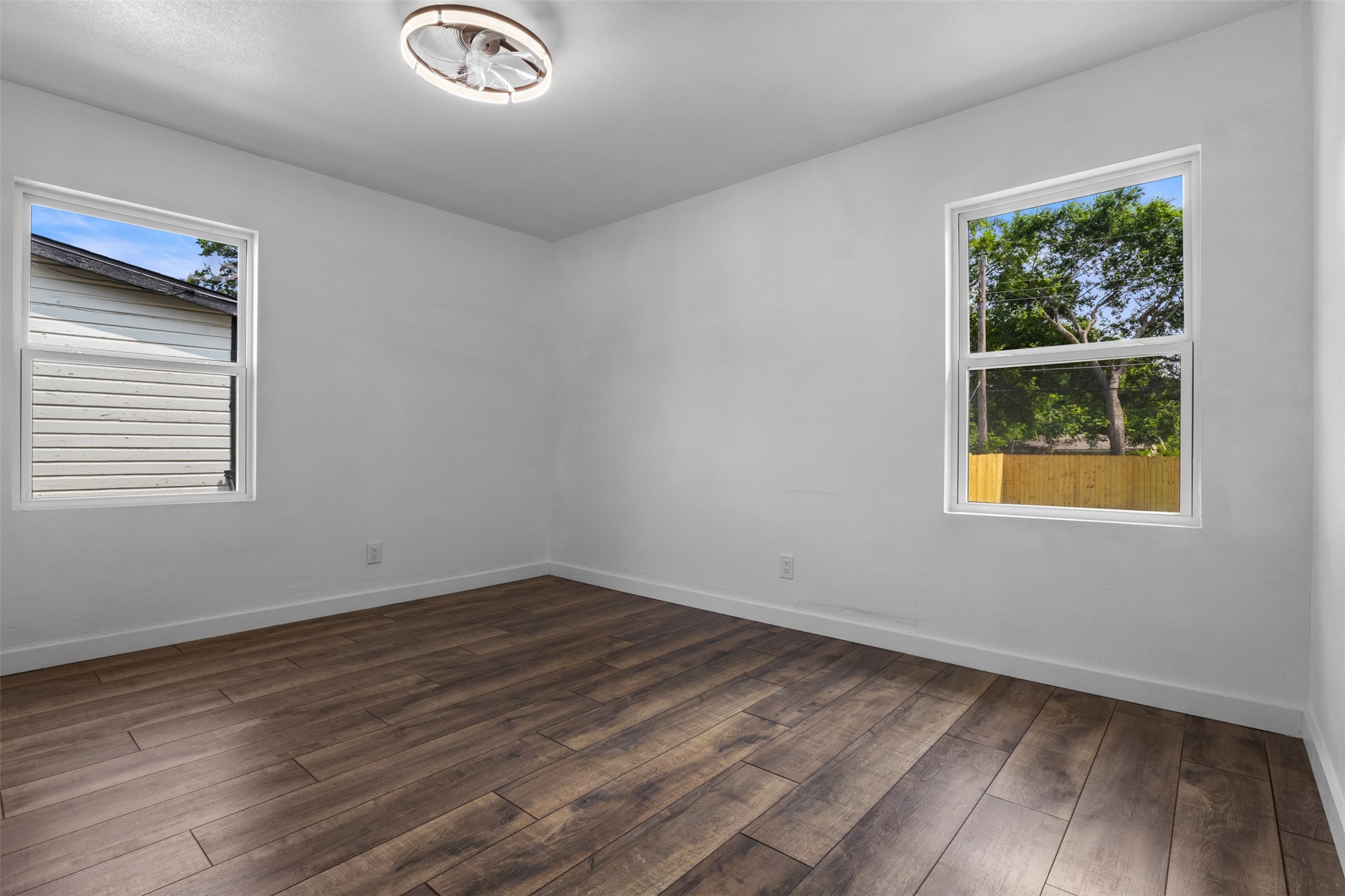 2006 Ridgeway Street Arlington TX 76010