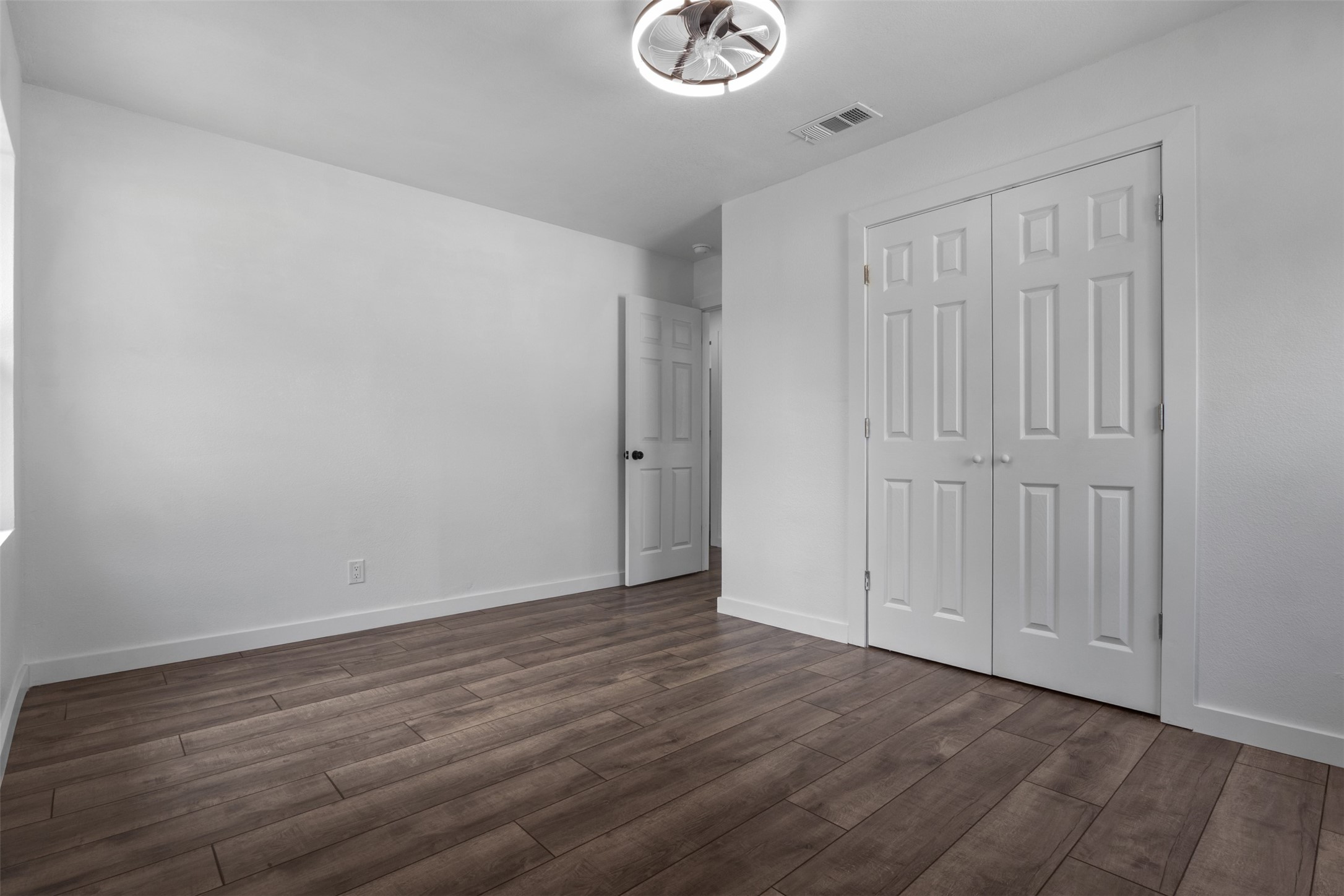 2006 Ridgeway Street Arlington TX 76010