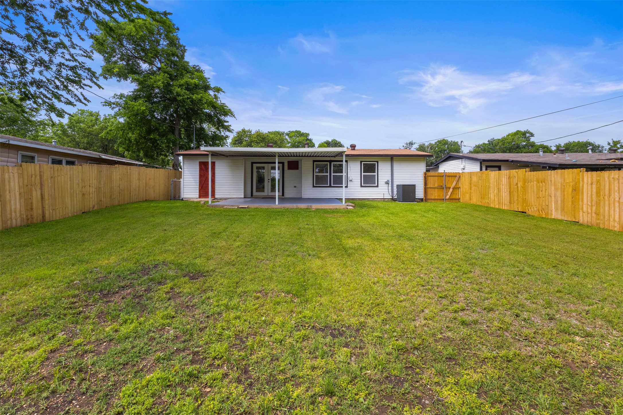 2006 Ridgeway Street Arlington TX 76010