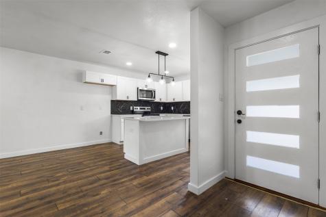 2006 Ridgeway Street Arlington TX 76010