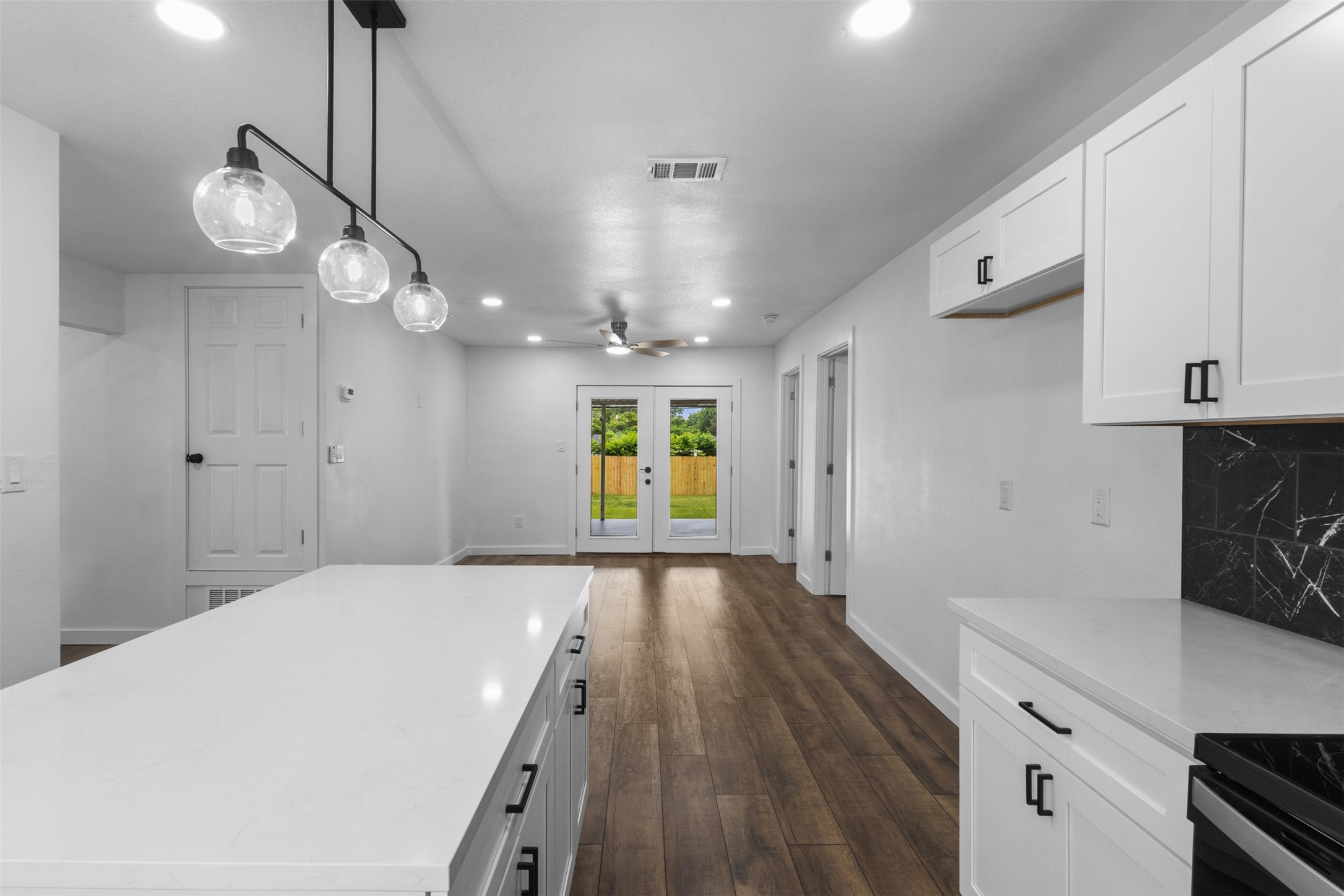 2006 Ridgeway Street Arlington TX 76010