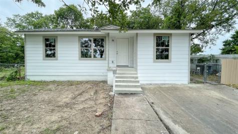 2900 Hanger Avenue Fort Worth TX 76105