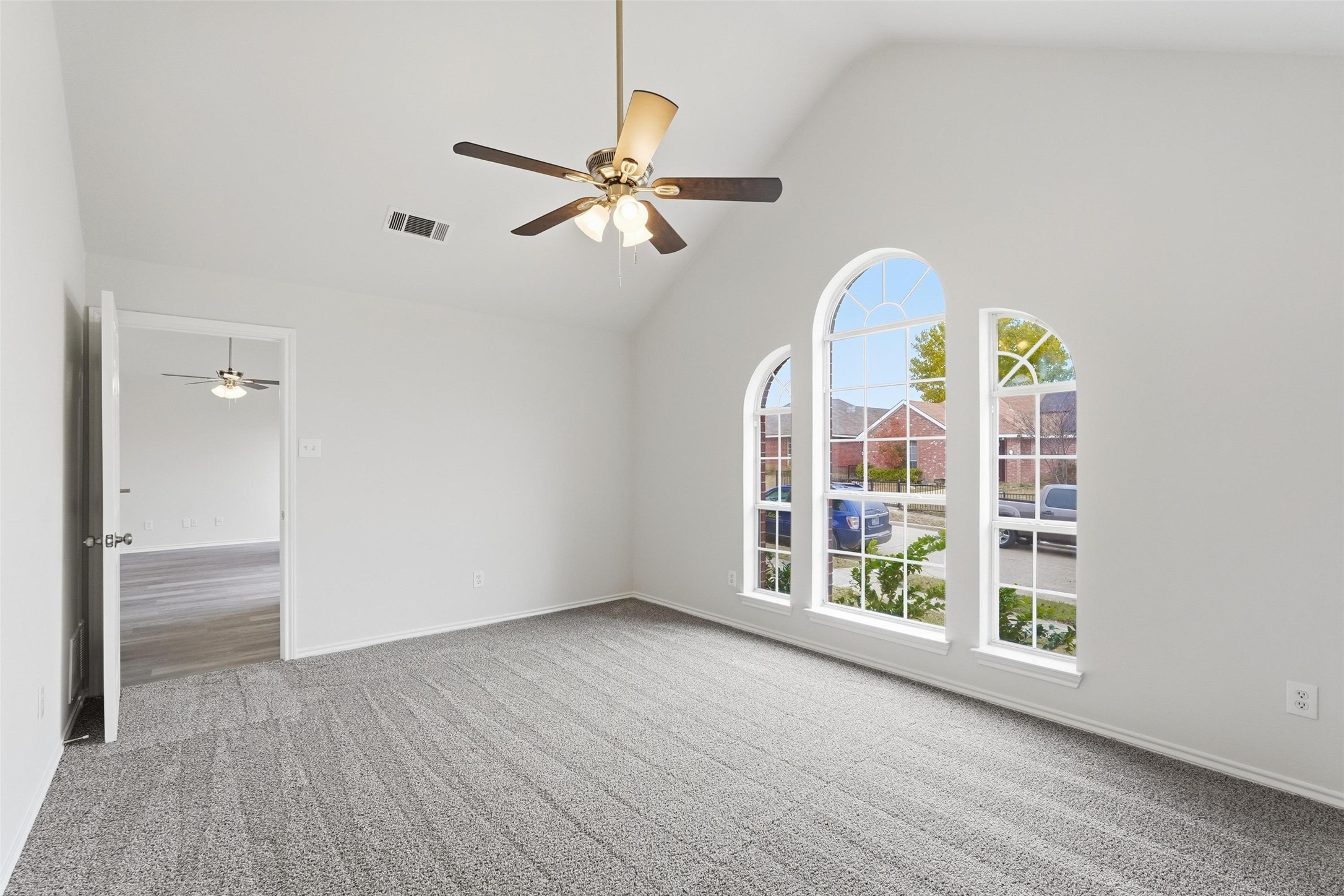 1050 Kim Lane Mesquite TX 75149