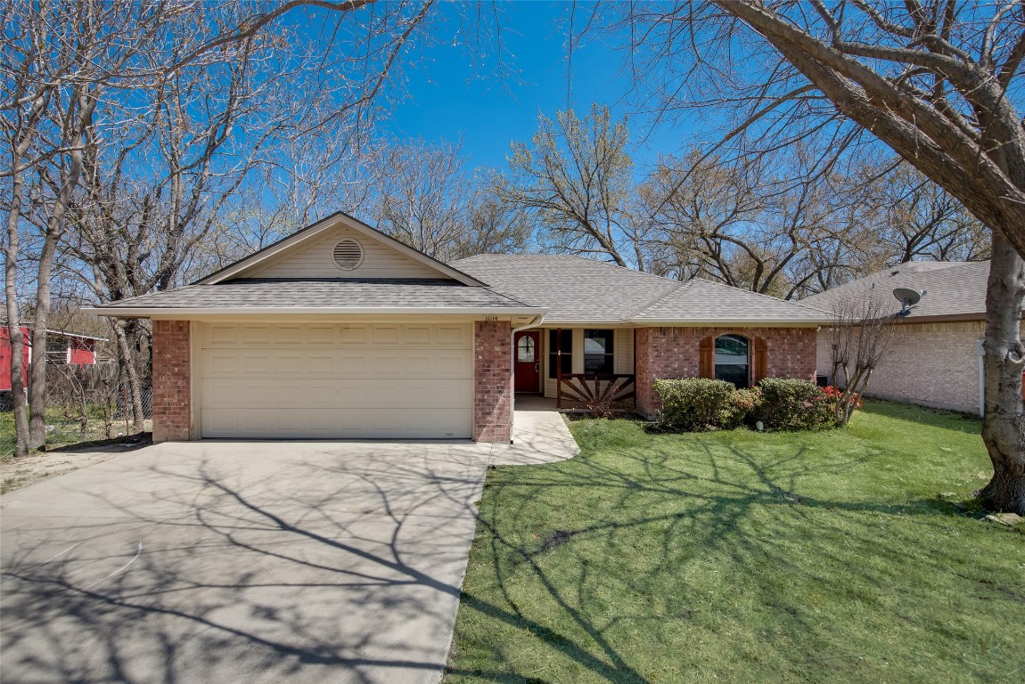 1014 Van Winkle Street Weatherford TX 76086
