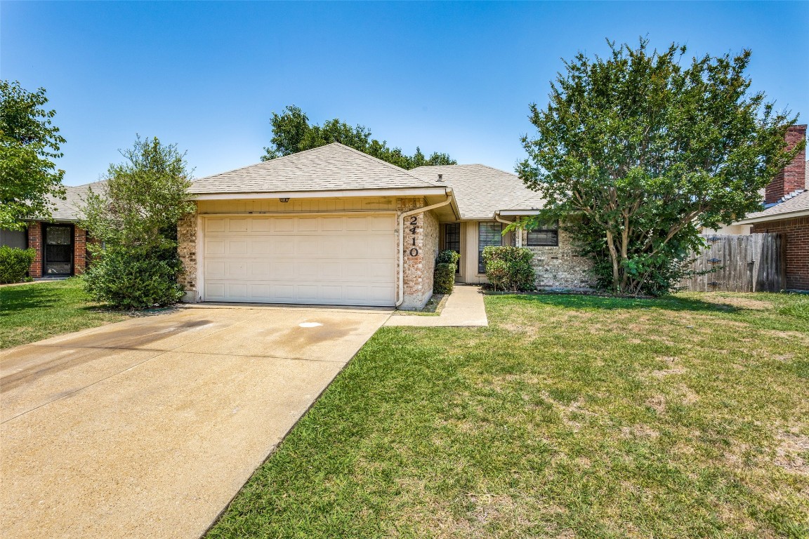 2410 Shalimar Drive Garland TX 75040