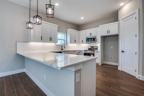 708 Perry Avenue Waxahachie TX 75165