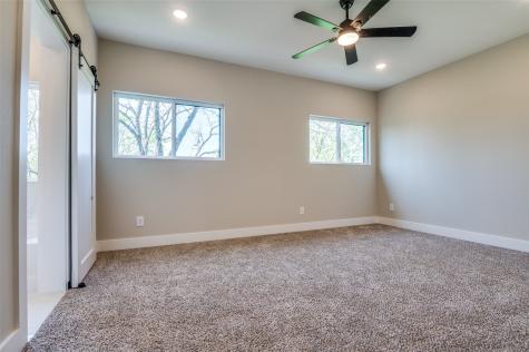 708 Perry Avenue Waxahachie TX 75165