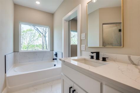 708 Perry Avenue Waxahachie TX 75165