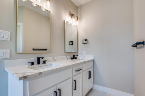 708 Perry Avenue Waxahachie TX 75165