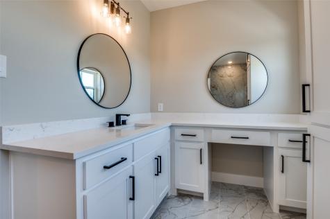 708 Perry Avenue Waxahachie TX 75165