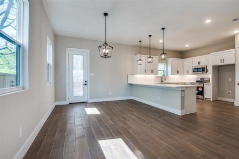 708 Perry Avenue Waxahachie TX 75165