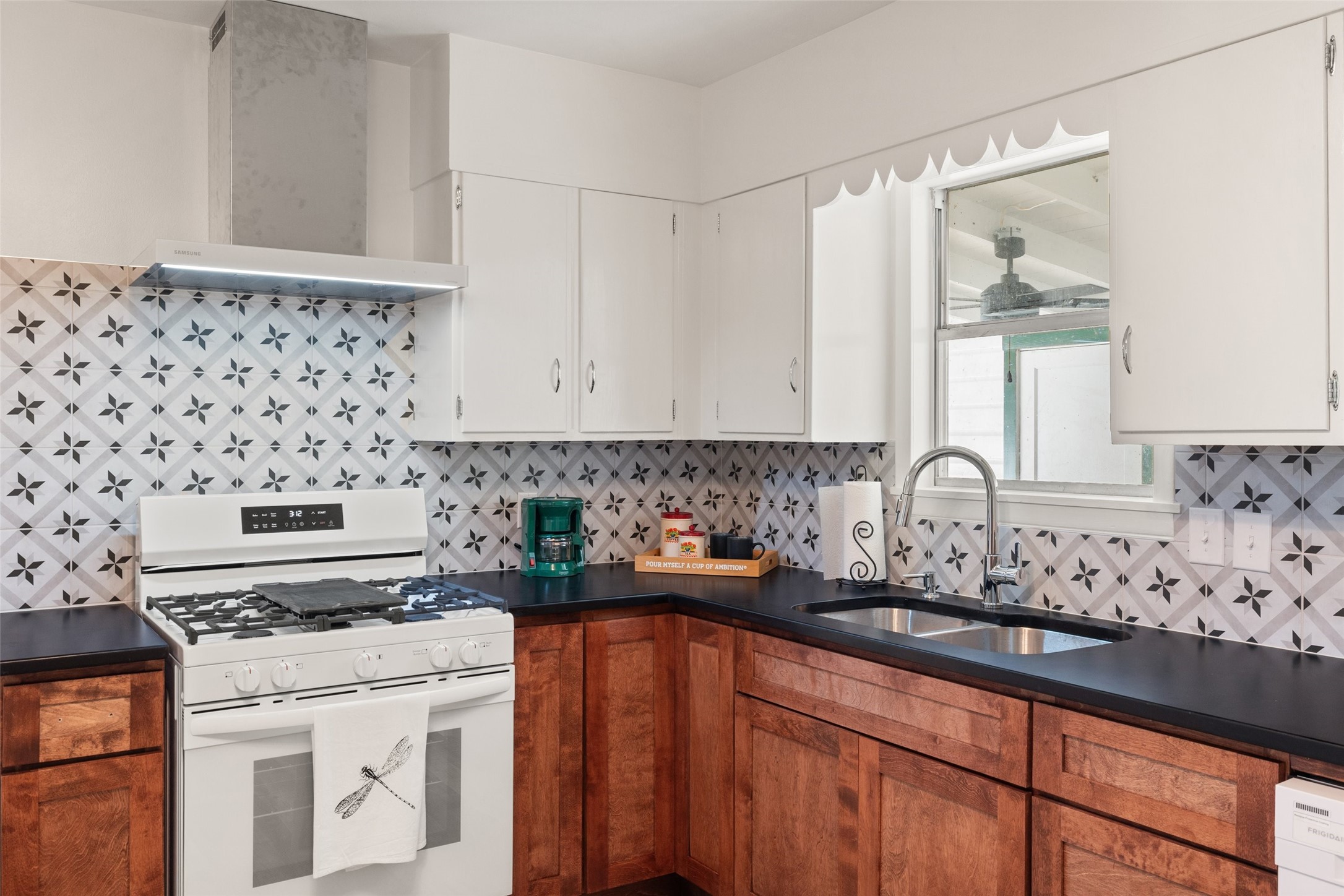 412 S Somervelle Iredell TX 76649