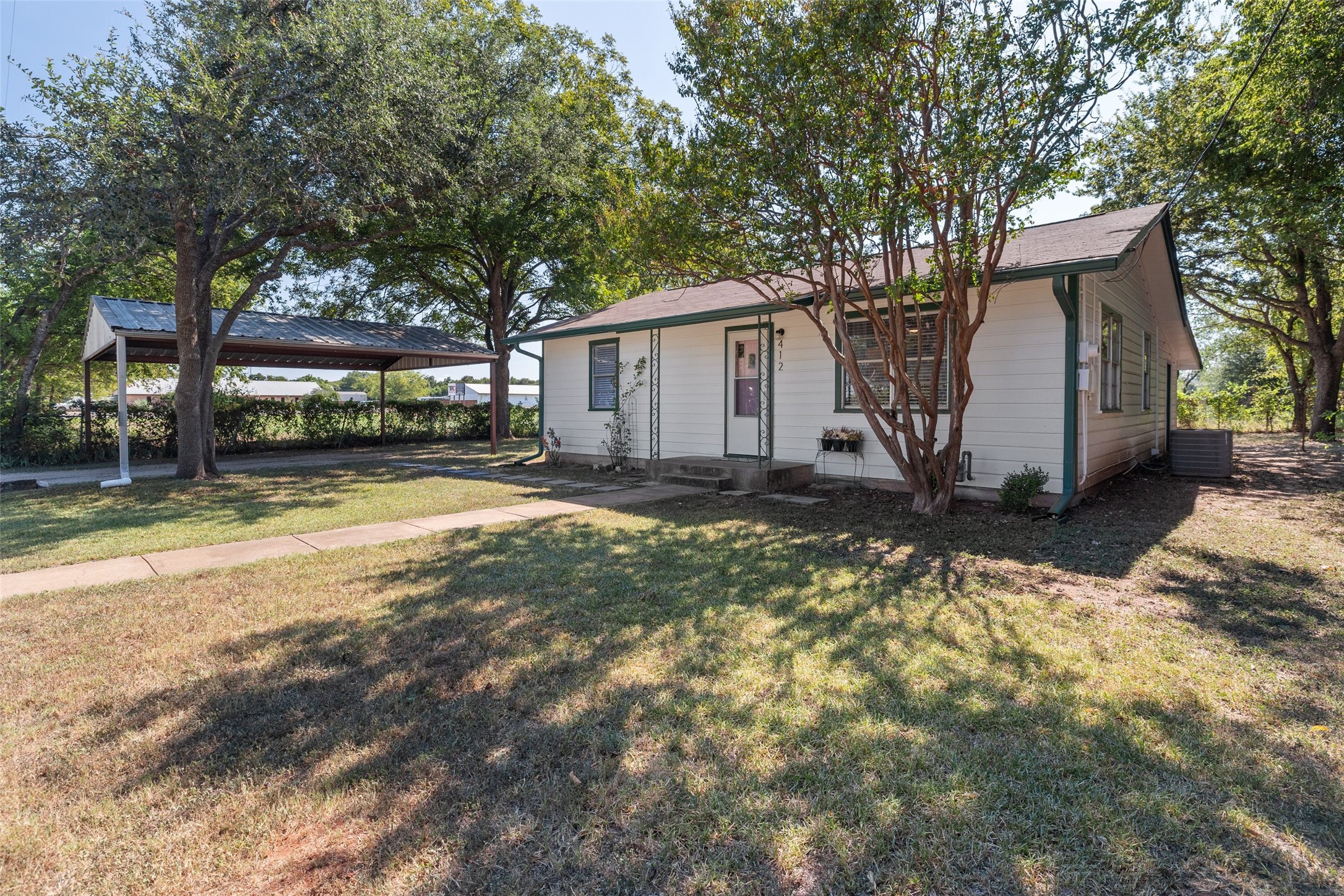 412 S Somervelle Iredell TX 76649