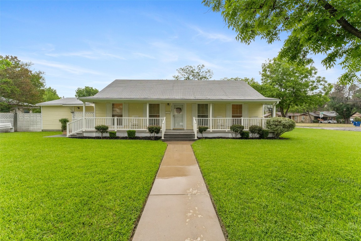 2308 Dartmore Street Brownwood TX 76801