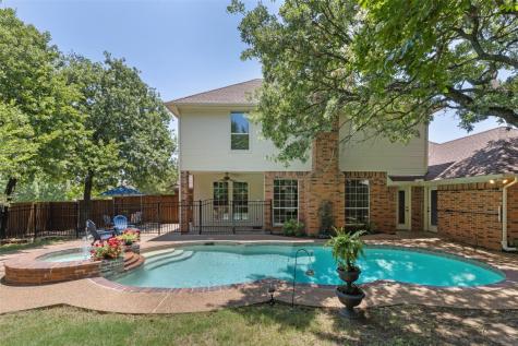 1302 Woodlake Drive Corinth TX 76210