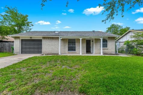 4914 Stagecoach Lane Garland TX 75043