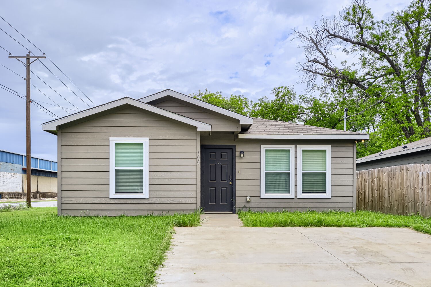 700 E Pecan Avenue Waco TX 76704