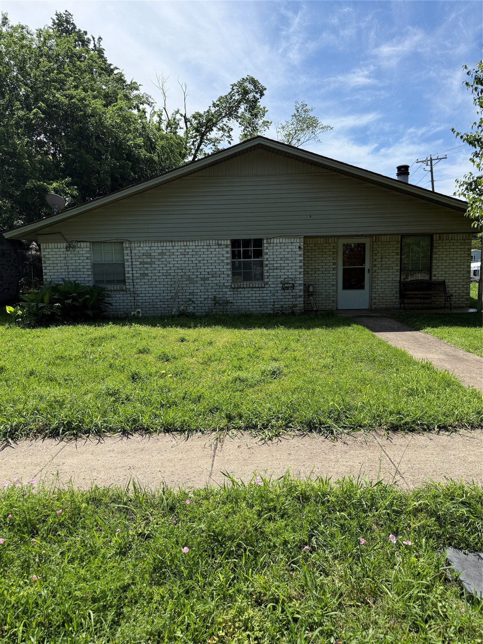 700 Live Oak Street Wilmer TX 75172