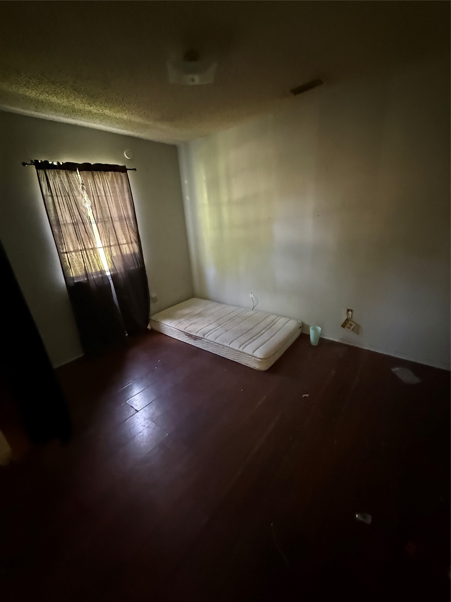 700 Live Oak Street Wilmer TX 75172