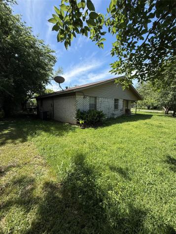 700 Live Oak Street Wilmer TX 75172