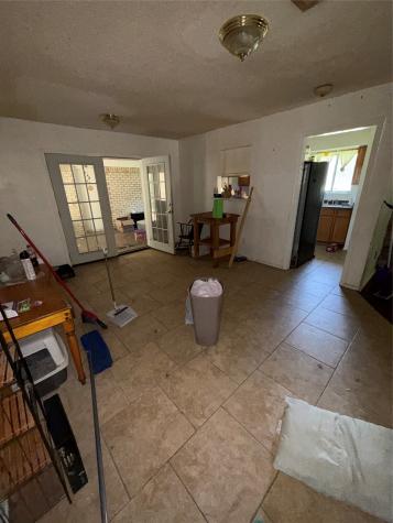 700 Live Oak Street Wilmer TX 75172