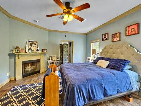 6565 Rockridge Aubrey TX 76227