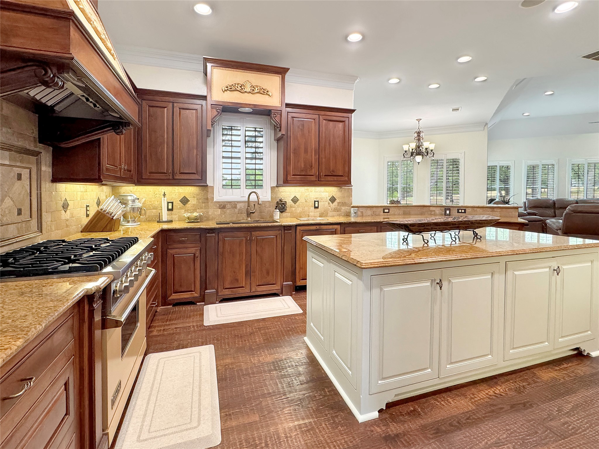 6565 Rockridge Aubrey TX 76227