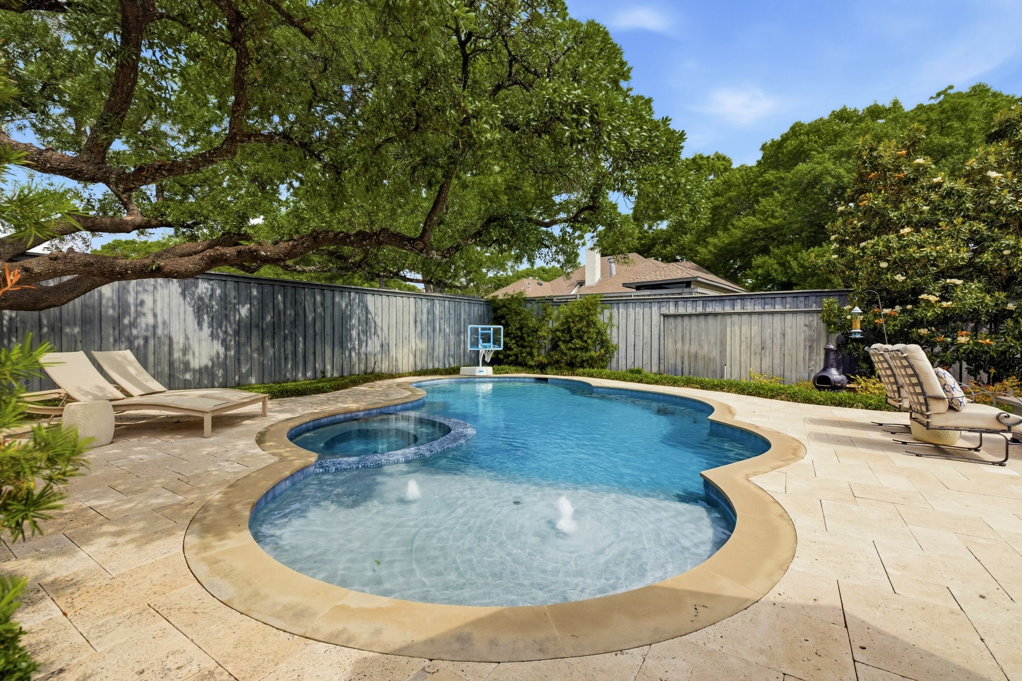 7043 Prestonshire Lane Dallas TX 75225