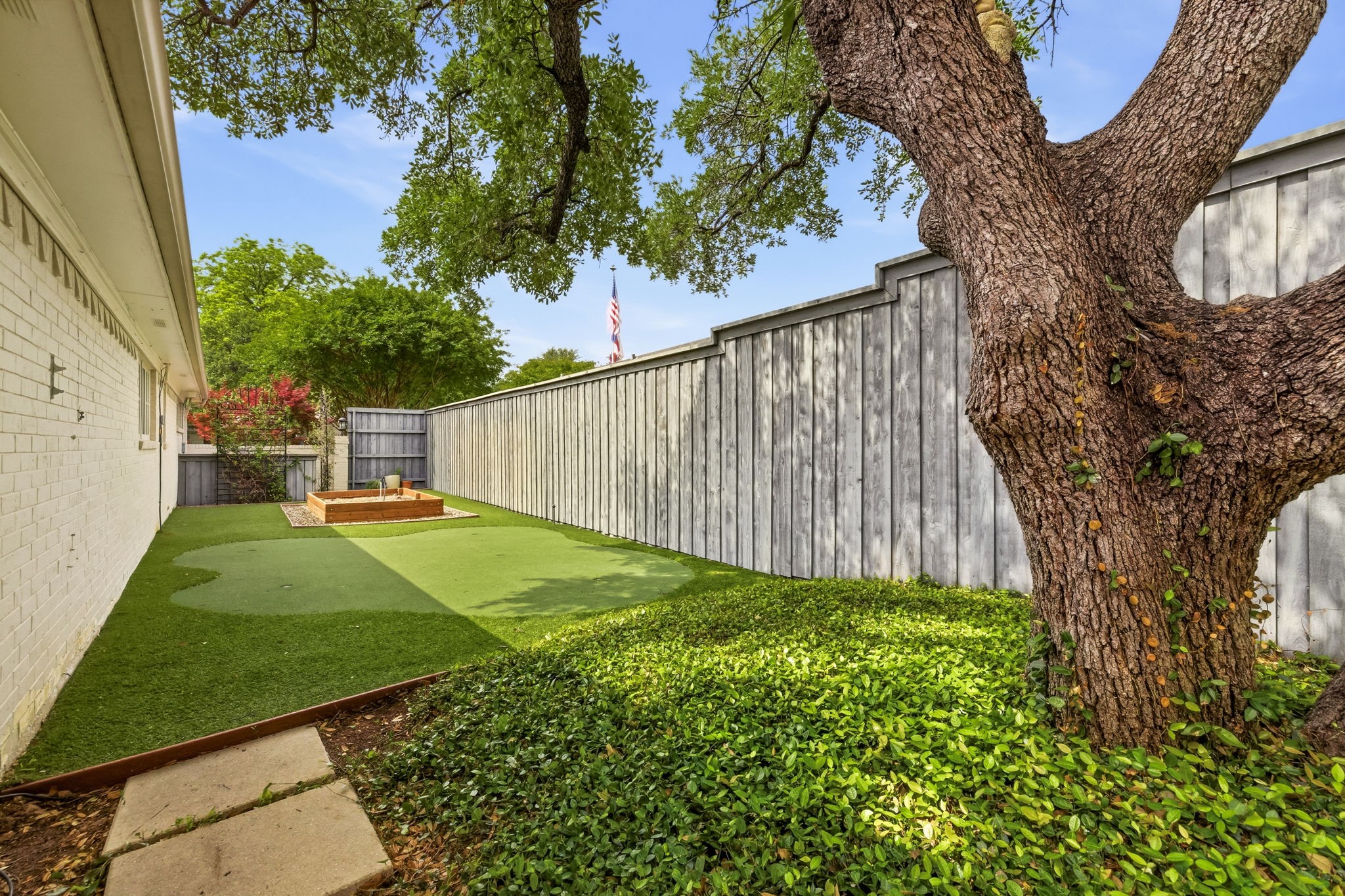 7043 Prestonshire Lane Dallas TX 75225