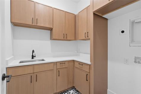 1843 Pollard Street Dallas TX 75208