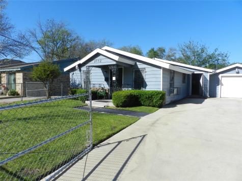 2112 Dillard Street Fort Worth TX 76105