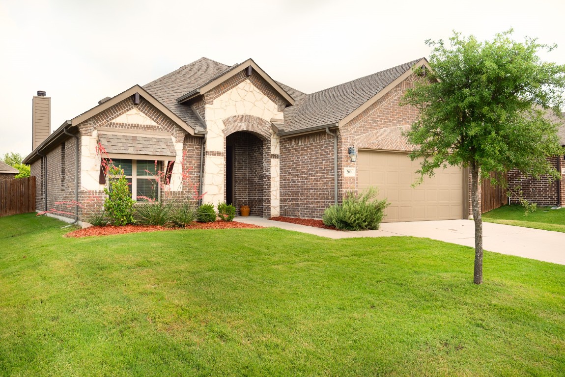 209 Buckskin Drive Waxahachie TX 75167