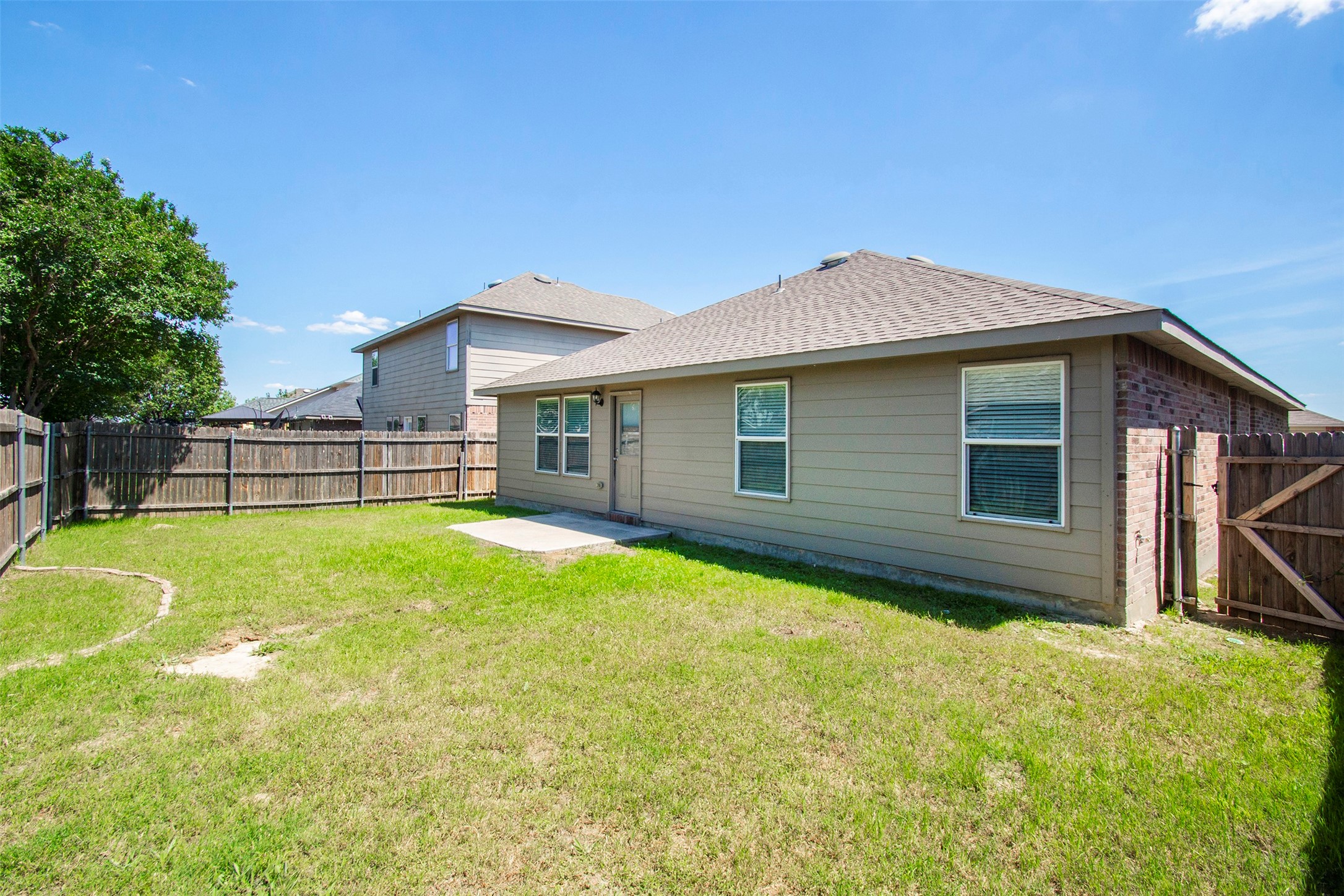 320 Chalkstone Drive Fort Worth TX 76131