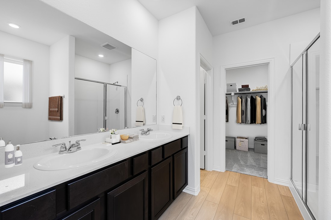 2319 Buffalo Bayou Way Crandall TX 75114