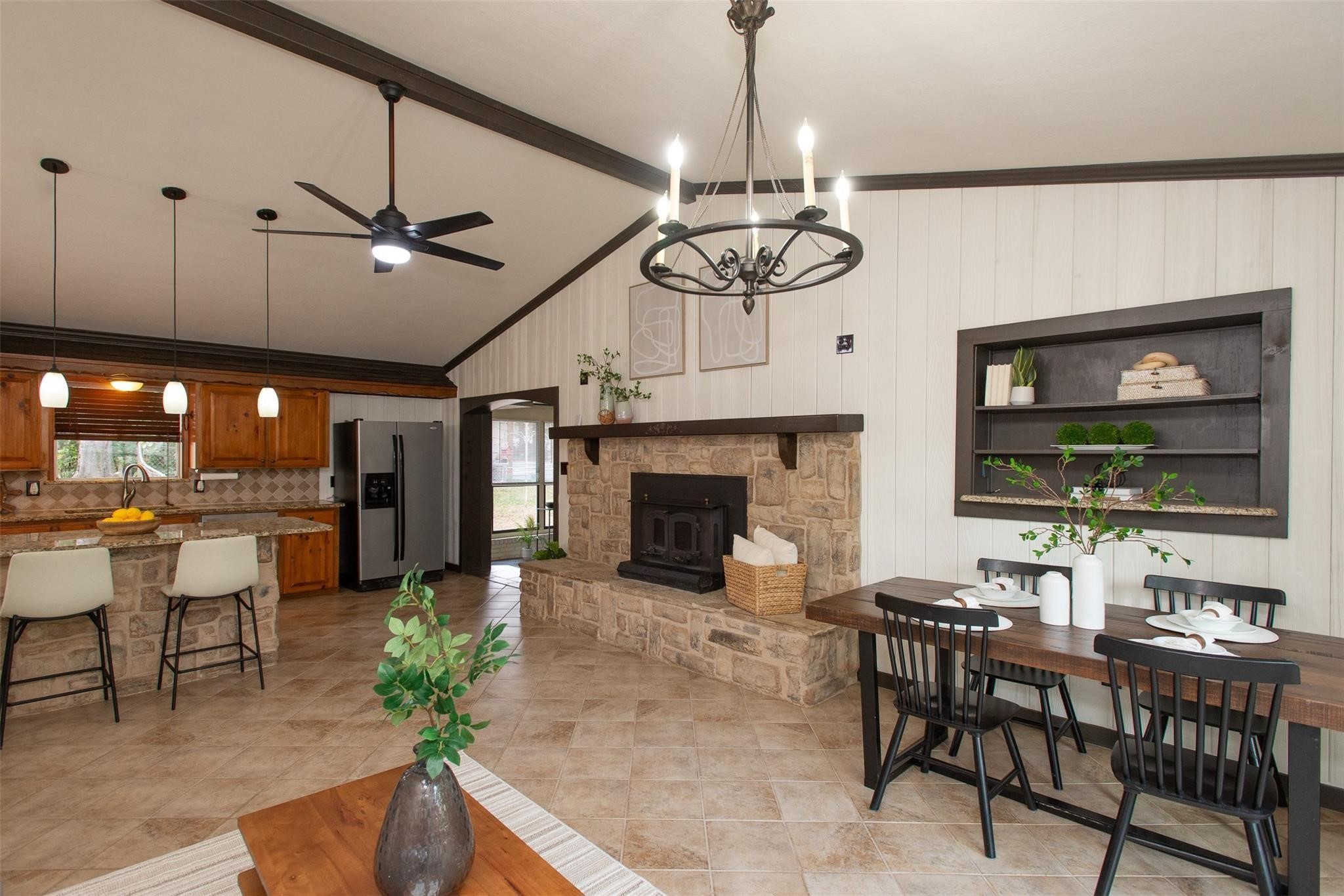 2328 Wildwood Way Tool TX 75143