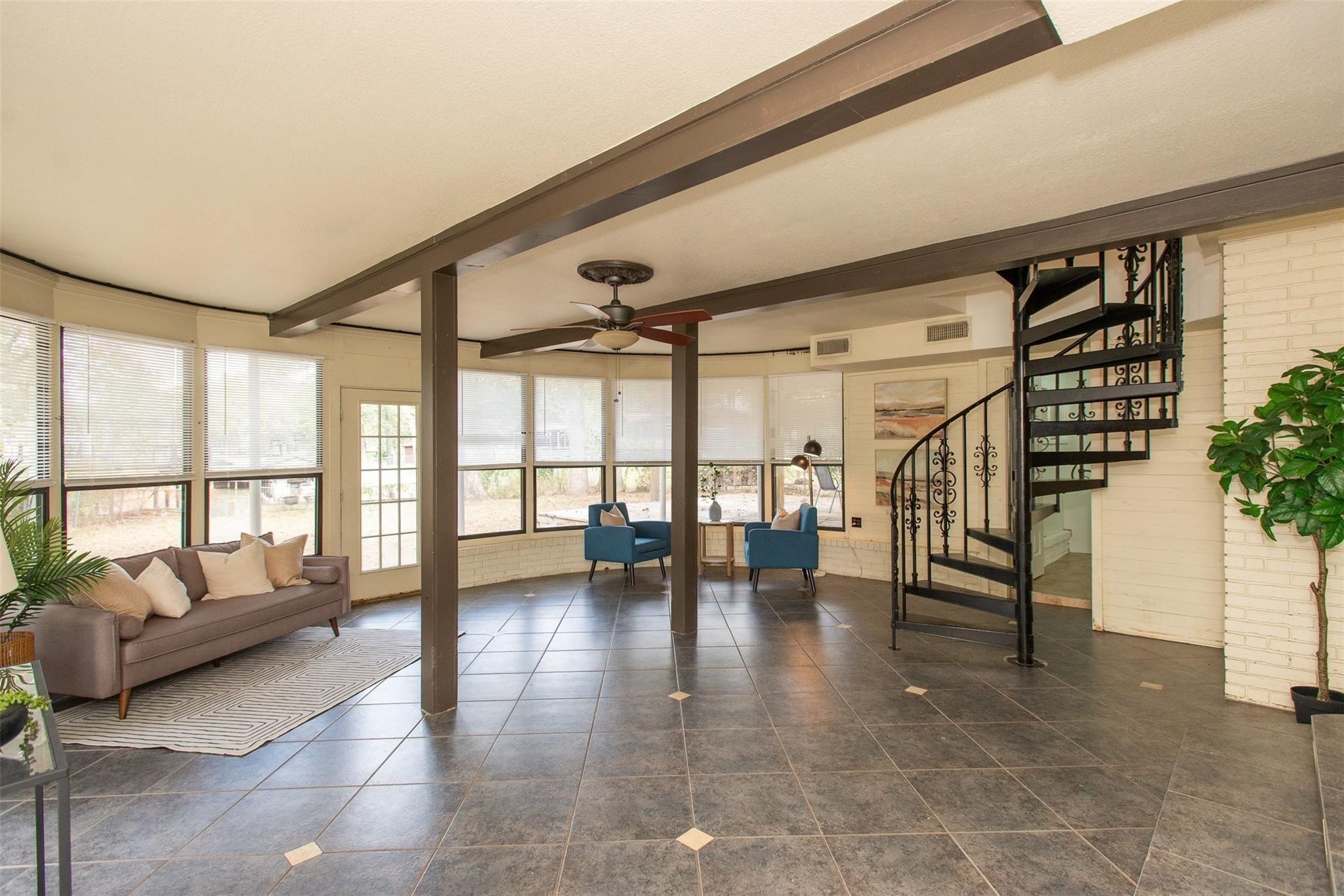 2328 Wildwood Way Tool TX 75143