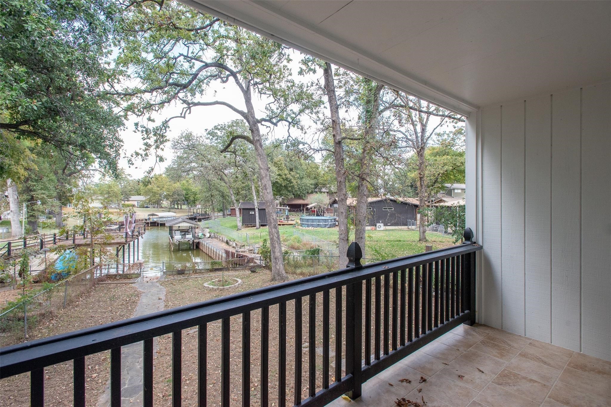 2328 Wildwood Way Tool TX 75143