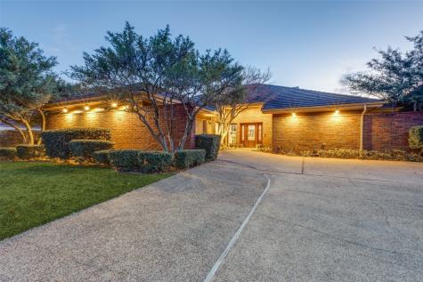 2524 Clearspring Drive N Irving TX 75063