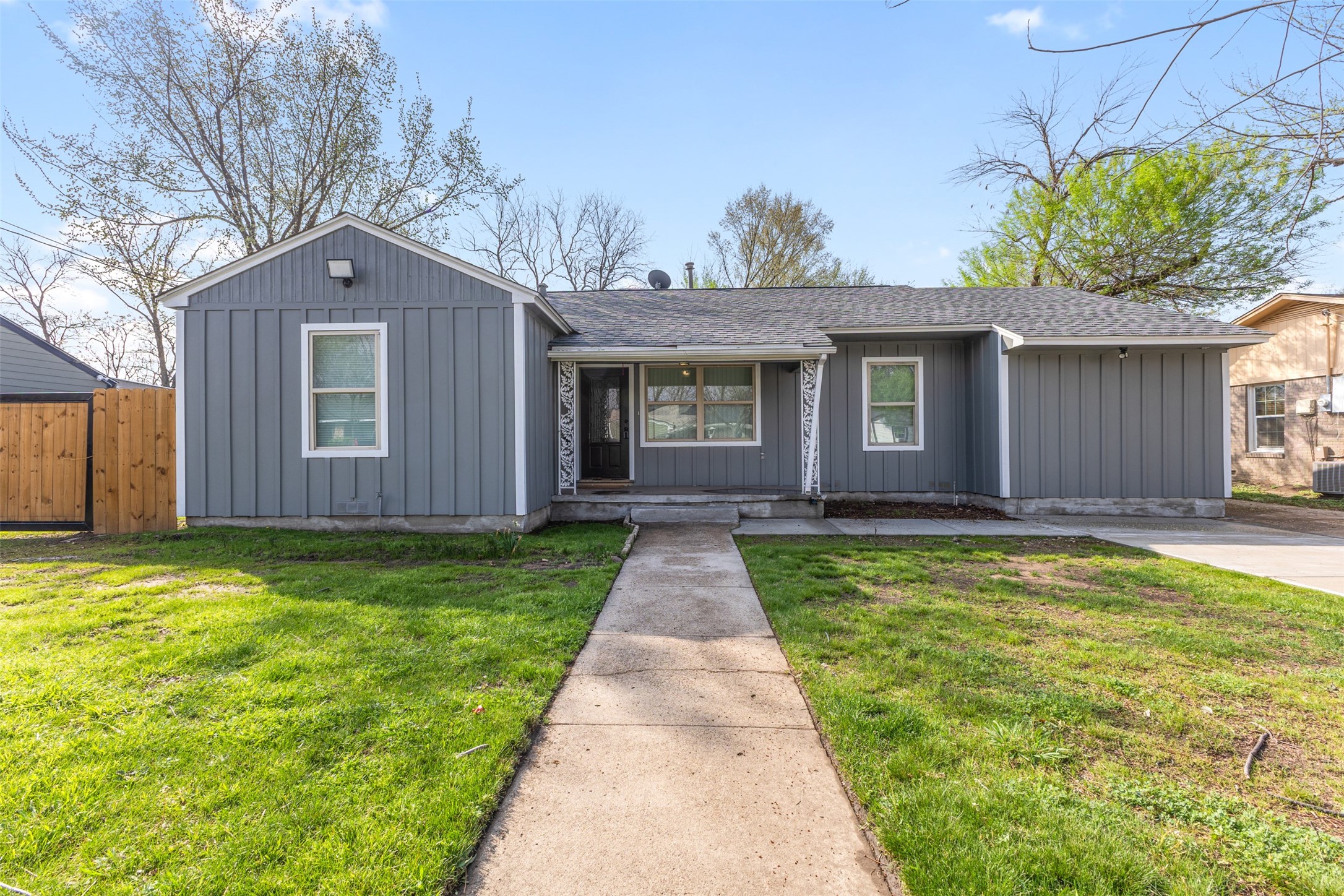 1014 Harlan Street Irving TX 75060