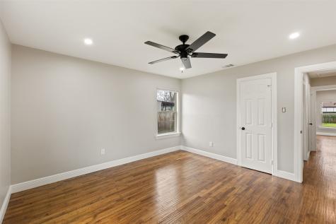 1014 Harlan Street Irving TX 75060