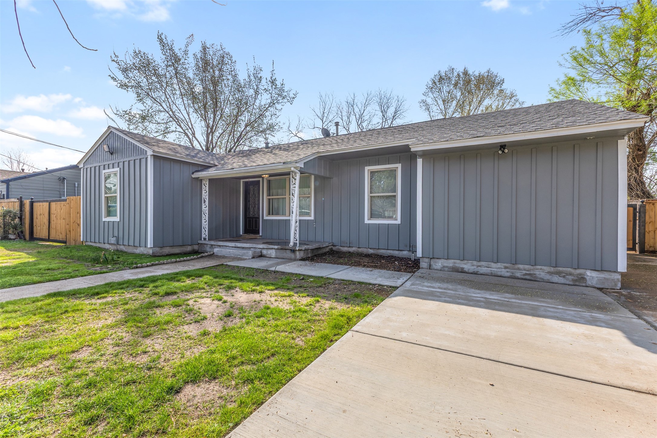 1014 Harlan Street Irving TX 75060