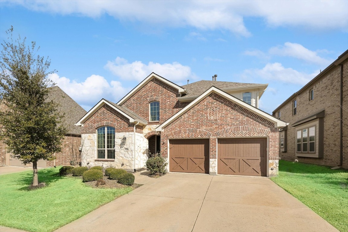 8813 James Drive Lantana TX 76226