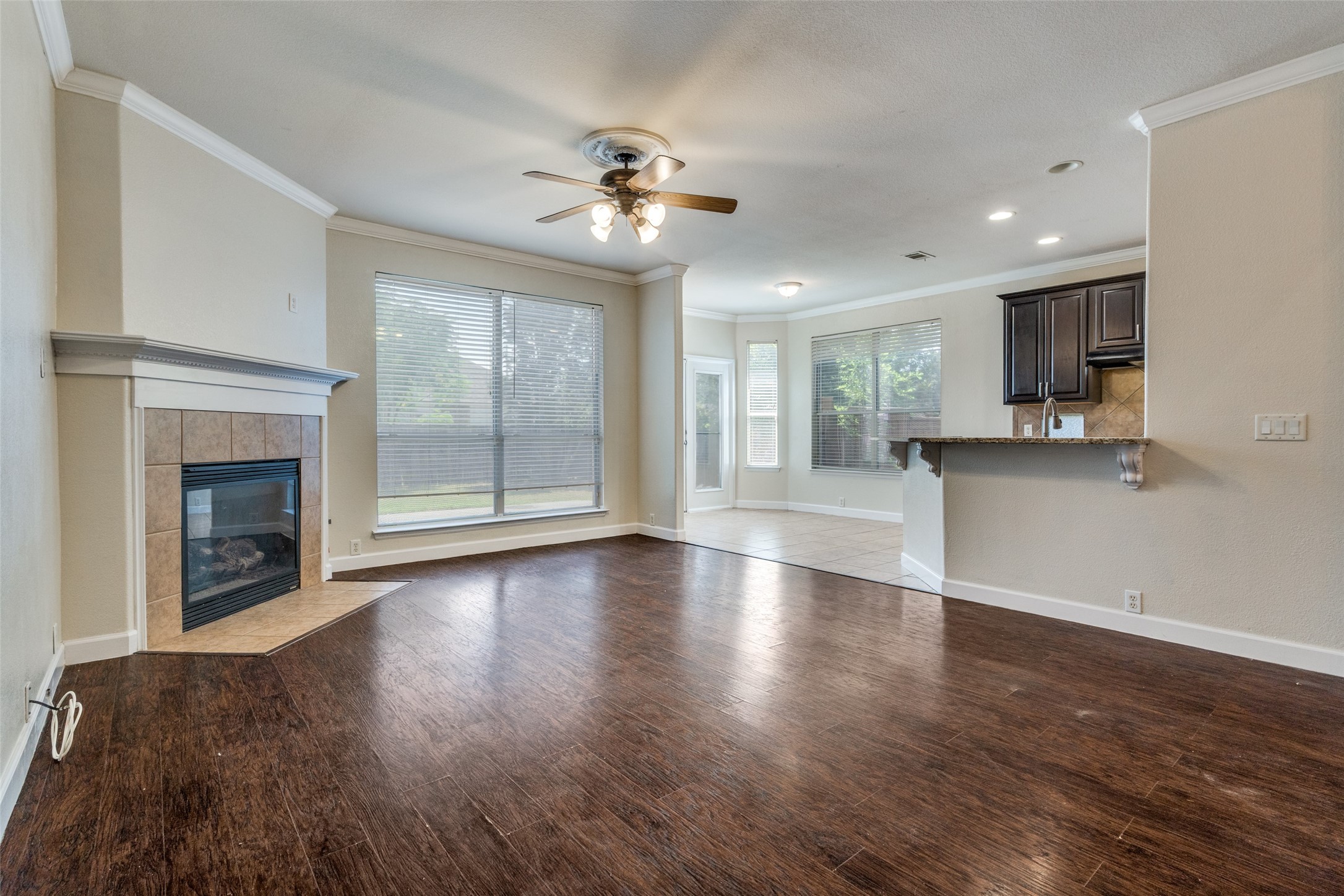 2847 Caminata Grand Prairie TX 75054