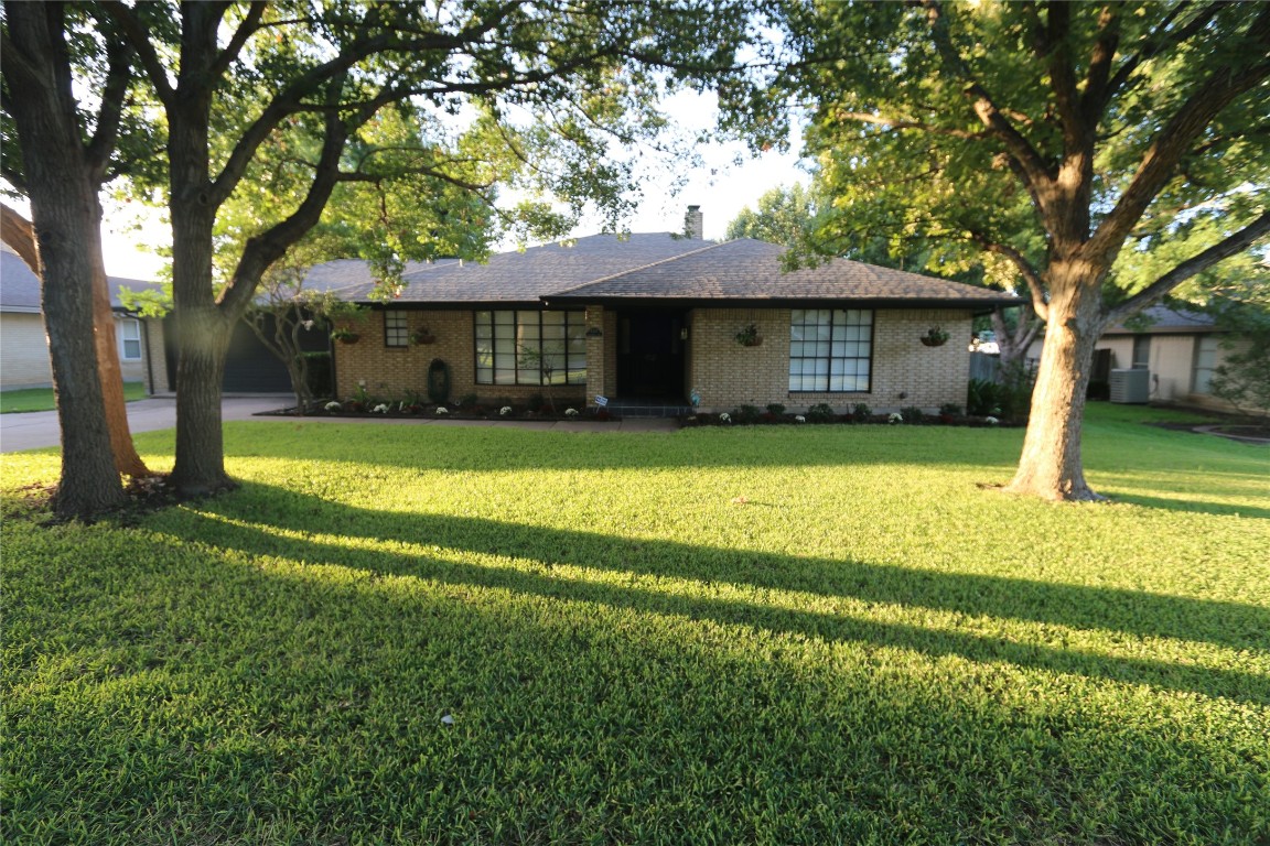 4521 Saldana Drive Fort Worth TX 76133