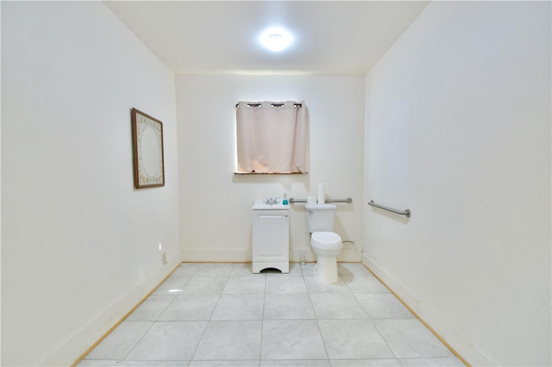 816 E Milam Street Mexia TX 76667