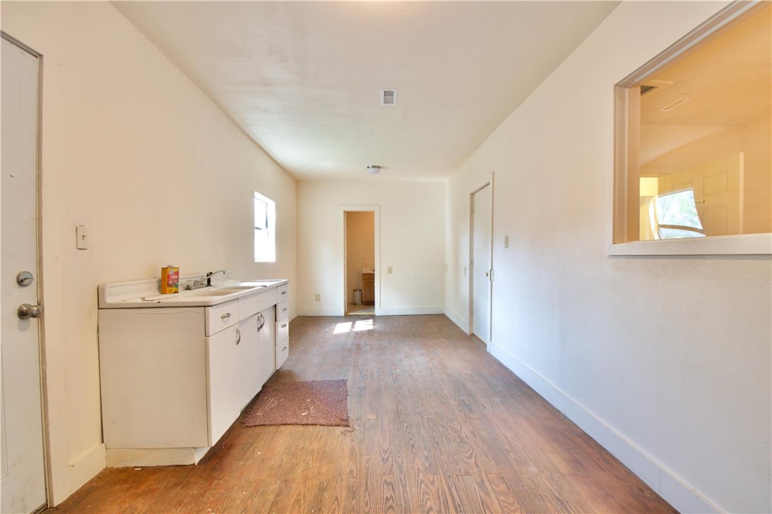 816 E Milam Street Mexia TX 76667